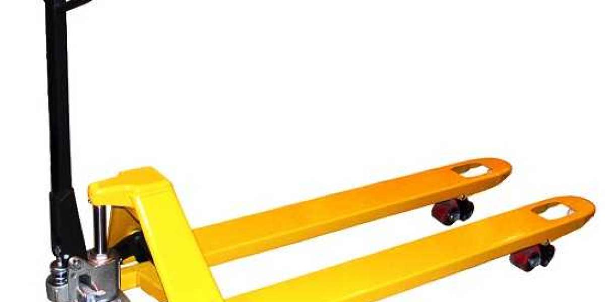 Everything you need to know about pallet trucks