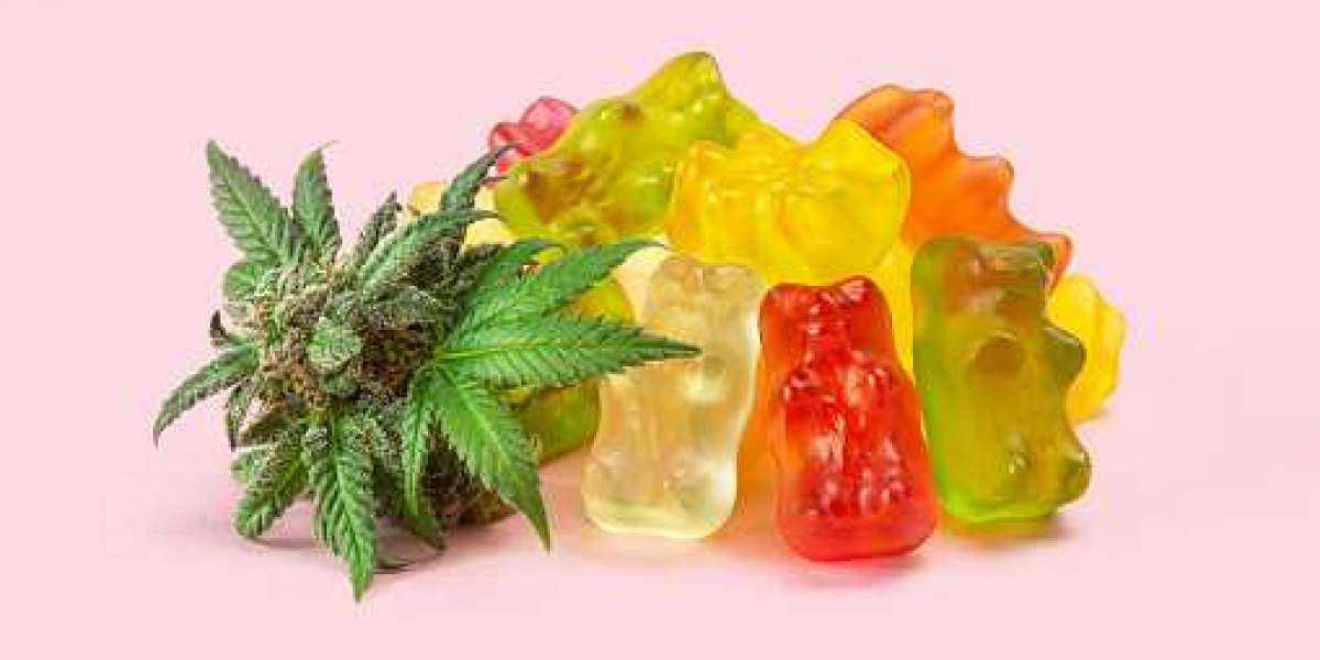 What are the advantages of Holland And Barrett CBD Gummies for clients?