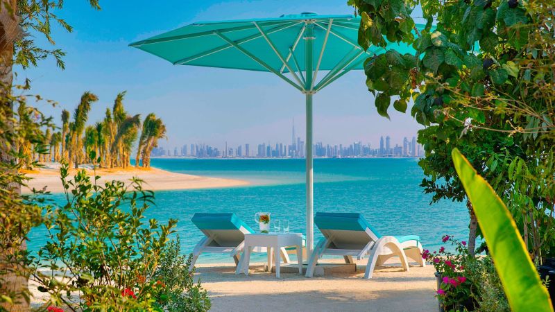 Luxury Living on Dubai's Exclusive Islands: A Tourist's Delight